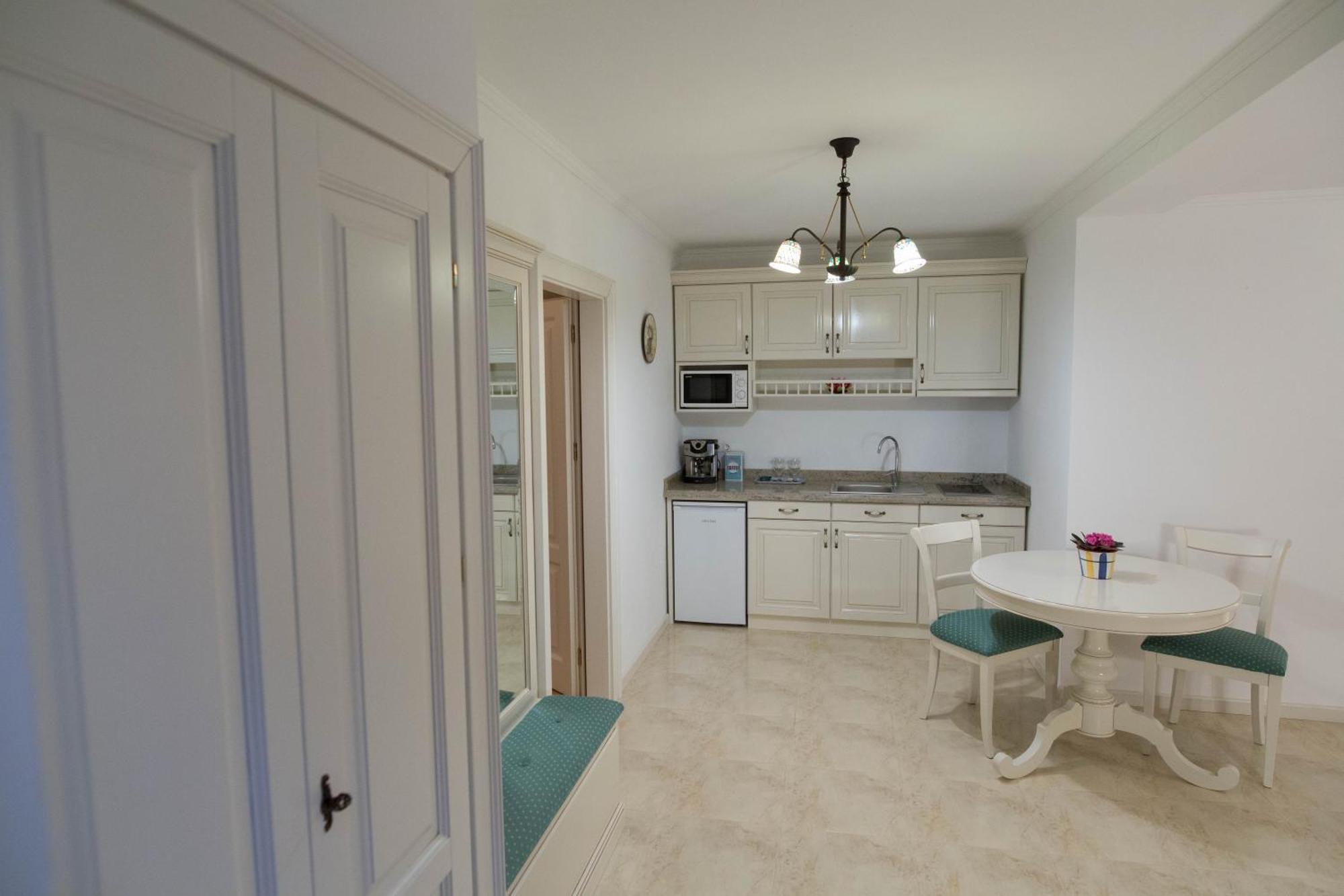 Baroc Apartments & Studio Sibiu Chambre photo