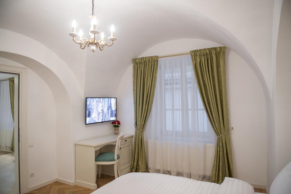 Baroc Apartments & Studio Sibiu Extérieur photo