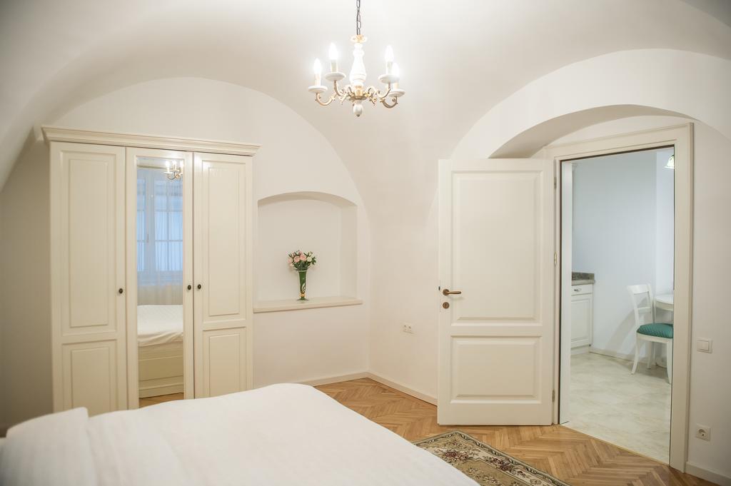 Baroc Apartments & Studio Sibiu Extérieur photo